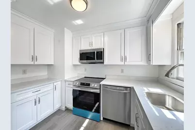 21 Avenue B #A, Norwalk, CT 06854 - Photo 2
