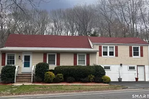 556 Pepper St, Monroe, CT 06468 - Photo 2