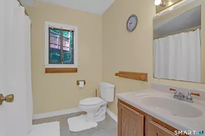 90 Bell Street, Manchester, CT 06040 - Photo 26