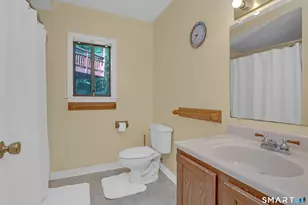 90 Bell St, Manchester, CT 06040 - Photo 26