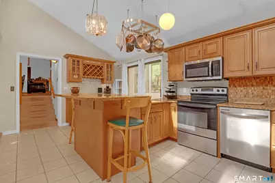 90 Bell Street, Manchester, CT 06040 - Photo 4