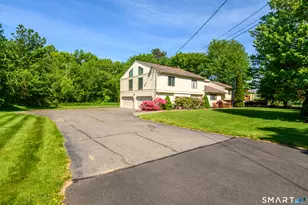 90 Bell St, Manchester, CT 06040 - Photo 2