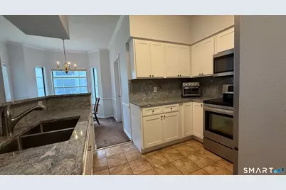 31 High Street #9102, East Hartford, CT 06118 - Photo 14
