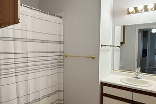 31 High St, East Hartford, CT 06118 - Photo 30