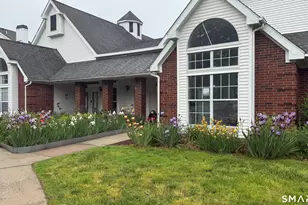 31 High St, East Hartford, CT 06118 - Photo 2