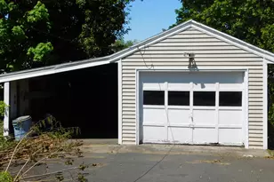 26 Pardee Pl, East Haven, CT 06512 - Photo 2