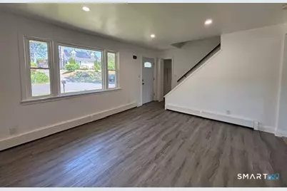 366 Harmony Street, Bridgeport, CT 06606 - Photo 10