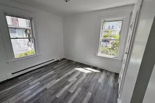 20 Coe St, Waterbury, CT 06704 - Photo 6