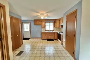232 Lakeside Blvd E, Waterbury, CT 06708 - Photo 20