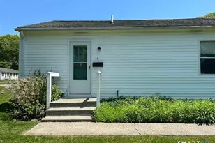 24 Concord Ct, Groton, CT 06340 - Photo 2