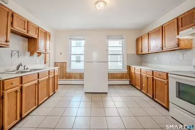 422 Allen Street, New Britain, CT 06053 - Photo 4