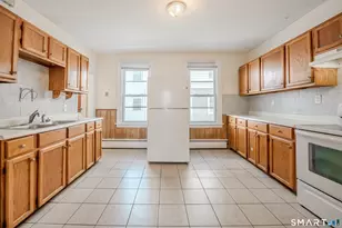 422 Allen St, New Britain, CT 06053 - Photo 4