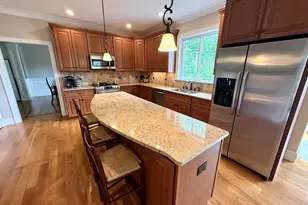 46 Hoseye Coach Rd, Newtown, CT 06470 - Photo 2