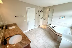 46 Hoseye Coach Rd, Newtown, CT 06470 - Photo 18