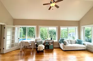 46 Hoseye Coach Rd, Newtown, CT 06470 - Photo 8