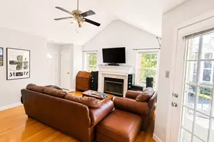 31 High St, East Hartford, CT 06118 - Photo 4