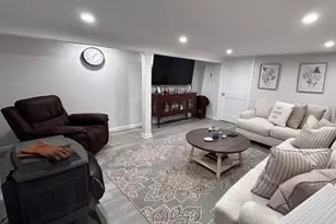 73 High Clear Dr, Stamford, CT 06905 - Photo 16