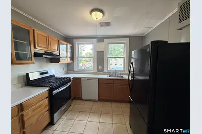 10 Bank Street, Manchester, CT 06040 - Photo 4