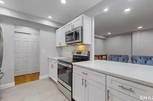 887 Farmington Ave, West Hartford, CT 06119 - Photo 12