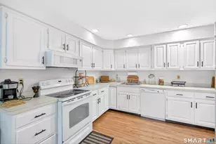 14 Juniper Cir, Monroe, CT 06468 - Photo 6