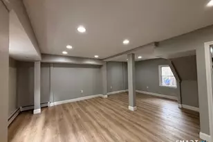 147 View St, Meriden, CT 06450 - Photo 2
