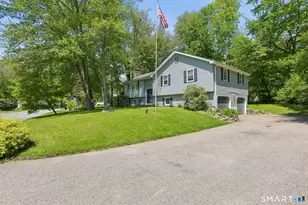 29 Raven Wood Rd, North Stonington, CT 06359 - Photo 2
