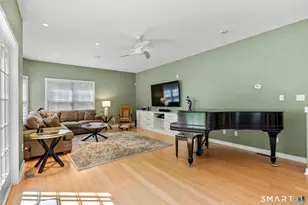 37 Cranberry Ln, Middletown, CT 06457 - Photo 8