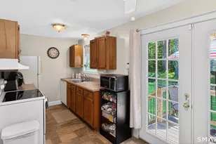 252 Roanoak Ave, Windham, CT 06226 - Photo 12