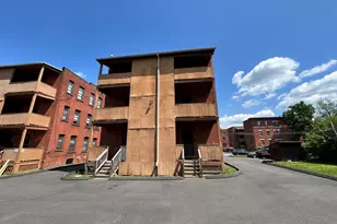 17 Harrison Pl, Hartford, CT 06112 - Photo 2