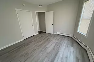 17 Harrison Pl, Hartford, CT 06112 - Photo 8