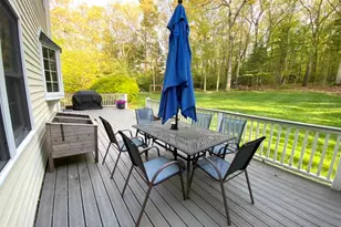 12 Carriage Hill Rd, Woodbridge, CT 06525 - Photo 6