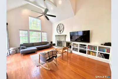 12 Carriage Hill Road, Woodbridge, CT 06525 - Photo 8