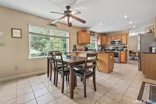 45 Wisteria Dr, Naugatuck, CT 06770 - Photo 14