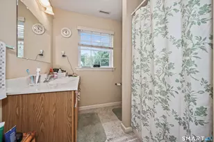 45 Wisteria Dr, Naugatuck, CT 06770 - Photo 24
