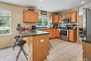 45 Wisteria Dr, Naugatuck, CT 06770 - Photo 10