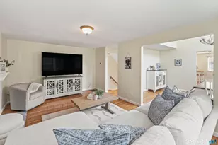 37 Old Mill Ct, Simsbury, CT 06070 - Photo 10