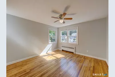 35 Bretton Road, Manchester, CT 06042 - Photo 24