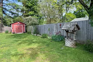 201 Southwest Ave, Windsor Locks, CT 06096 - Photo 20