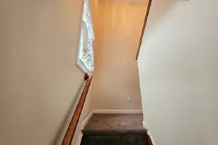 18 Meryl Ct, Groton, CT 06340 - Photo 12