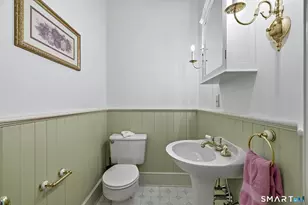 24 Lincoln Ave, Norwich, CT 06360 - Photo 12