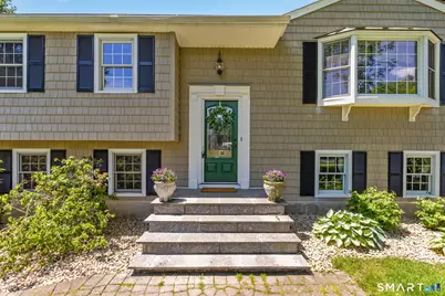 7 Banbury Road, Simsbury, CT 06092 - Photo 2