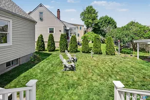 845 Knapps Hwy, Fairfield, CT 06824 - Photo 24