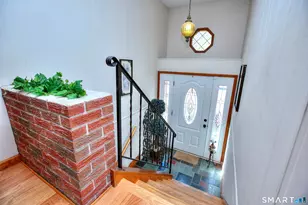 34 Richard Cir, Stratford, CT 06614 - Photo 18