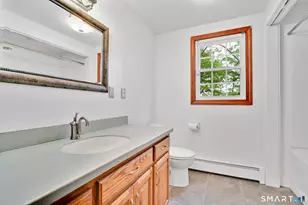 29 Burr Rd, Bloomfield, CT 06002 - Photo 28