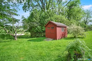 29 Burr Rd, Bloomfield, CT 06002 - Photo 8