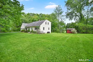 29 Burr Rd, Bloomfield, CT 06002 - Photo 4