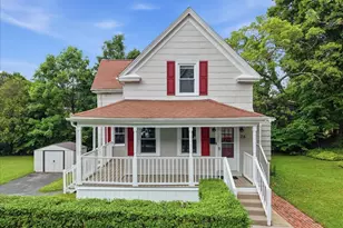 28 Moore Ct, New London, CT 06320 - Photo 4