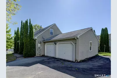 31 Augustyn Court, Torrington, CT 06790 - Photo 2