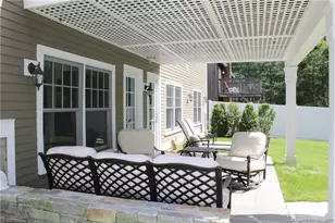 5 Possum Cir, Norwalk, CT 06853 - Photo 20