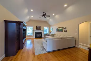 2 Aspen Dr, East Windsor, CT 06016 - Photo 6